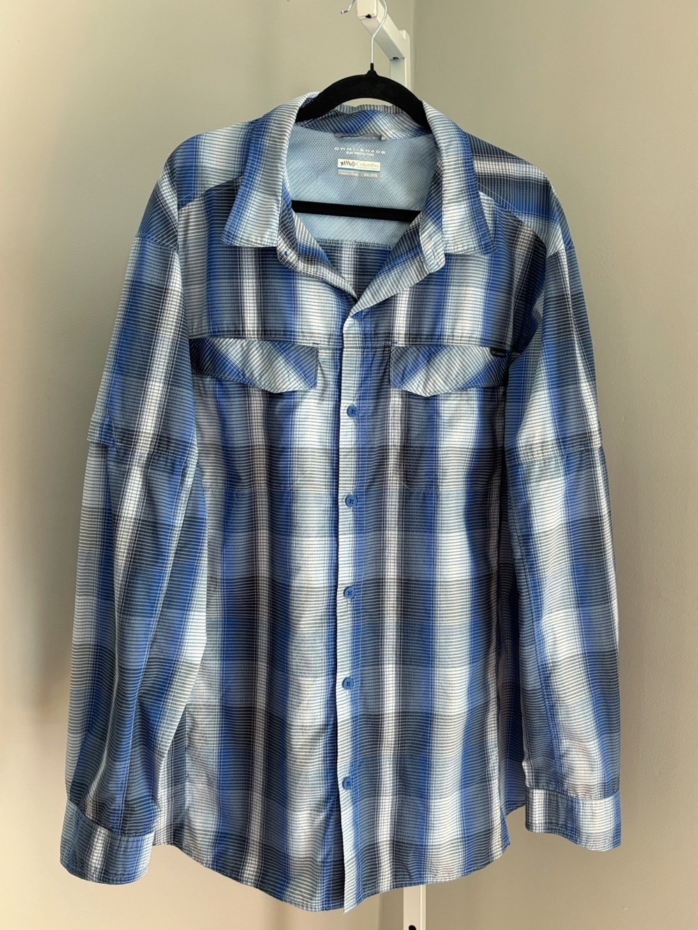 Columbia Omni Shade Tech Blue and White Plaid Outdoor Button-Up Shirt Men’s 2XL